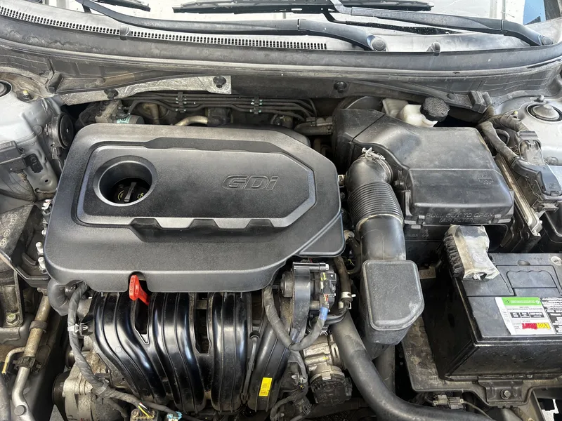 Hyundai GDI engine bay after an overheating repair