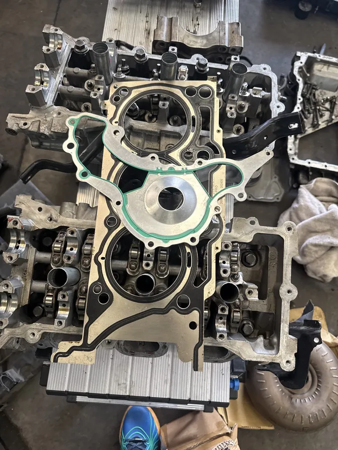Chrysler 3.6 Pentastar engine build