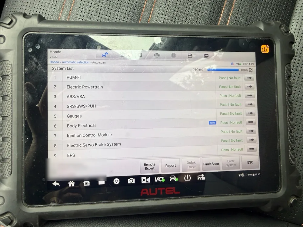 A scan tool screen for a 2024 Honda CR-V Hybrid showing zero trouble codes and Pass, No fault on nine systems