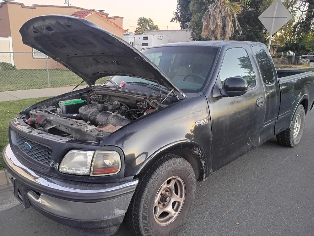 1997 Ford F-150 worked on curbside in Beaumont CA